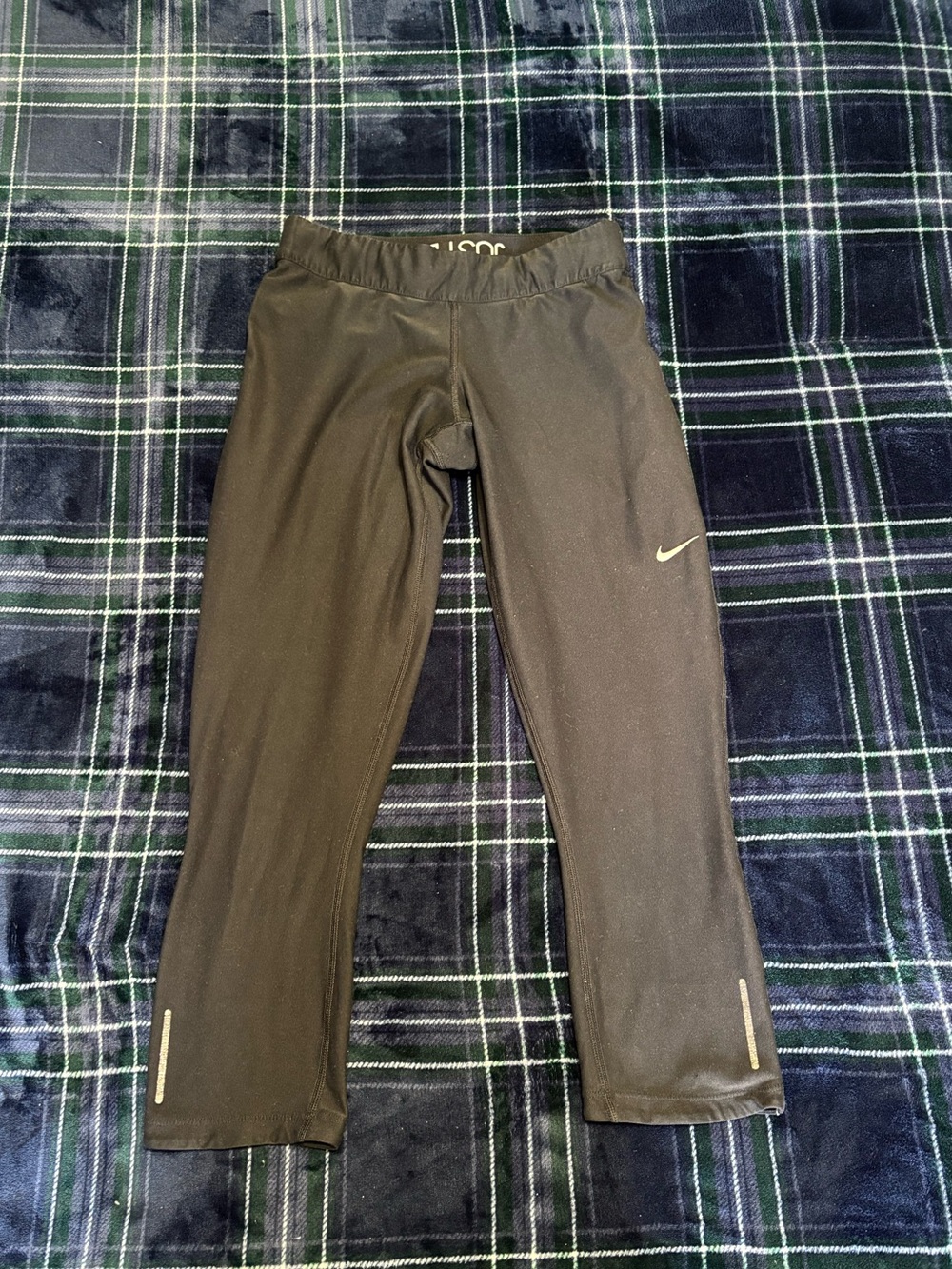 Nike black Capri leggings.Size M.